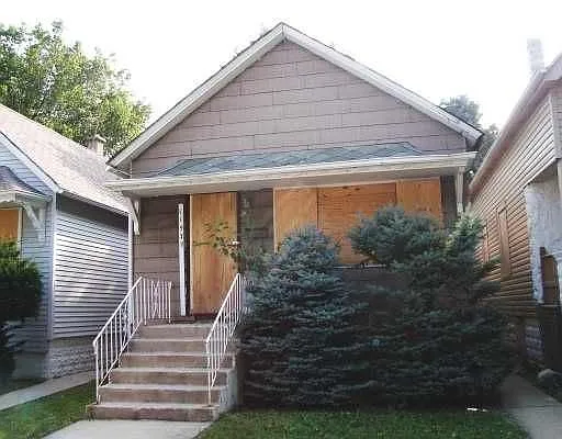 11577 S Lafayette Ave photo 1