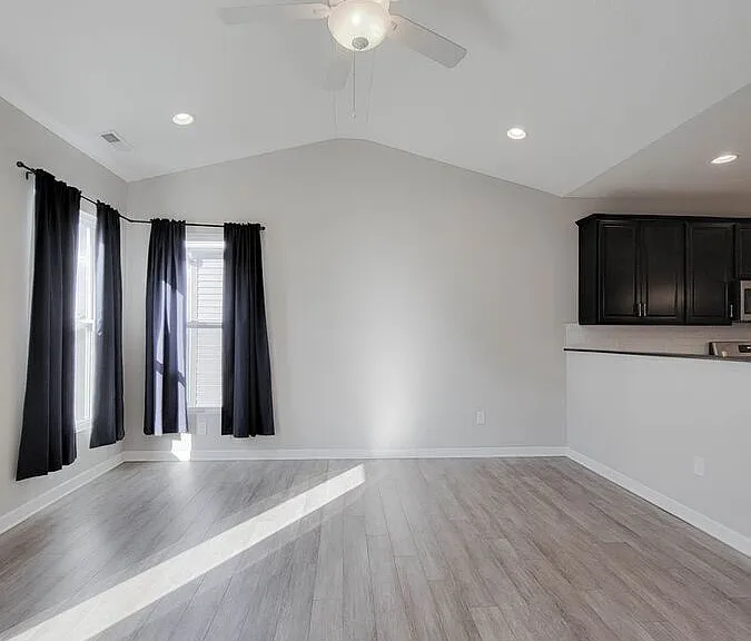 3275 Shoal Way — Photo 11