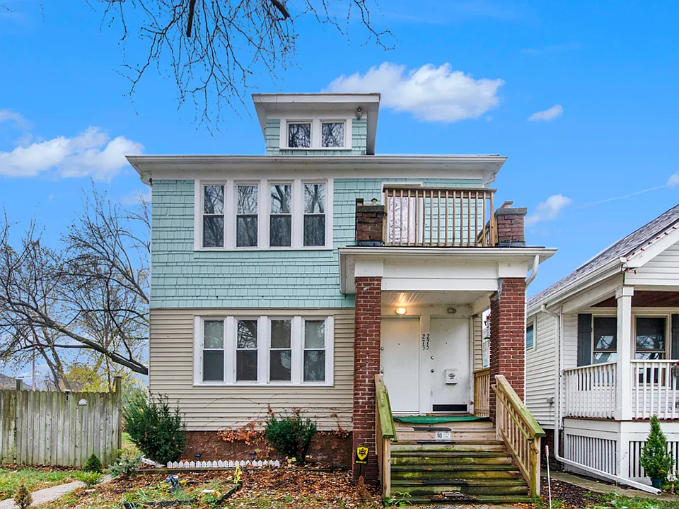 273 Manistique St #1