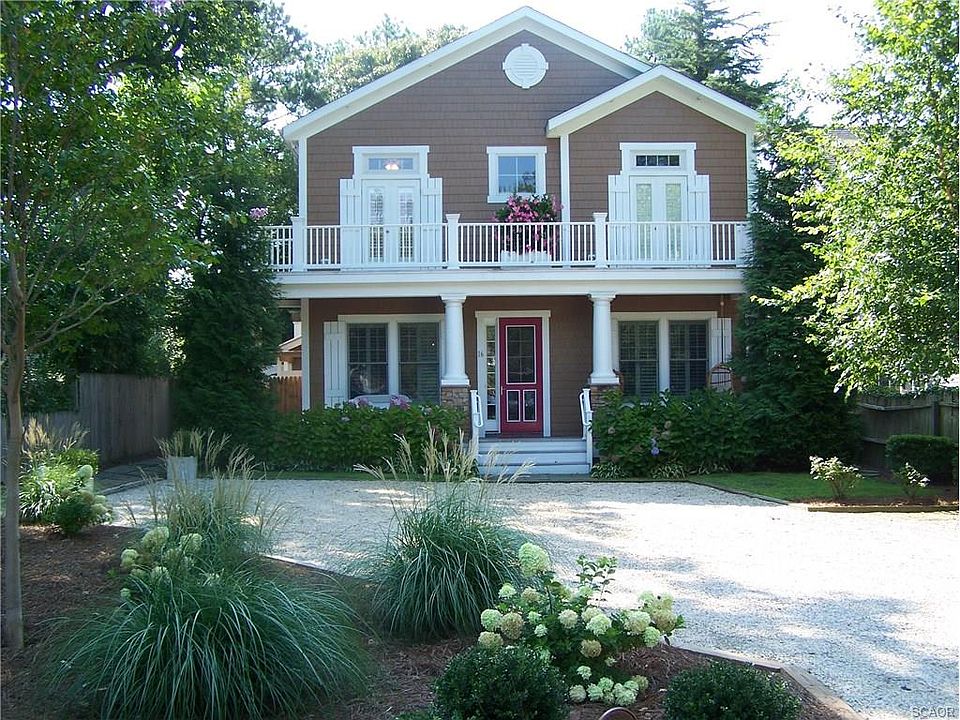 1st image of 16 Park Ave
