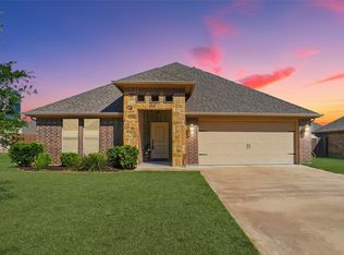 206 McKittrick Ln, Godley, TX 76044