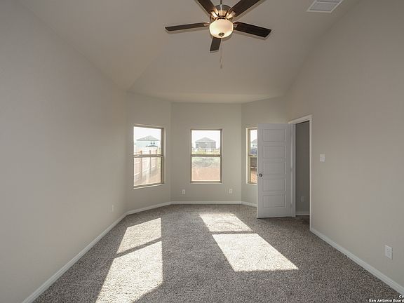 5th image of 6102 Willow Point Blvd.