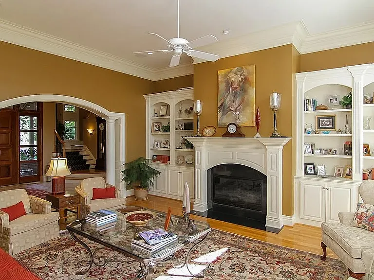 13204 Longwood Ln — Photo 31