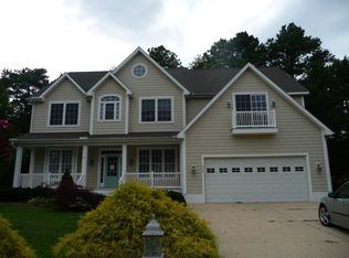 9407 Lakeview Dr, Berlin, MD 21811