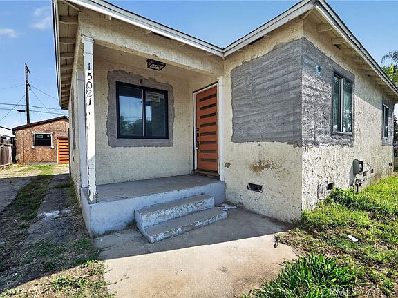 3rd image of 15021 Sylvan St