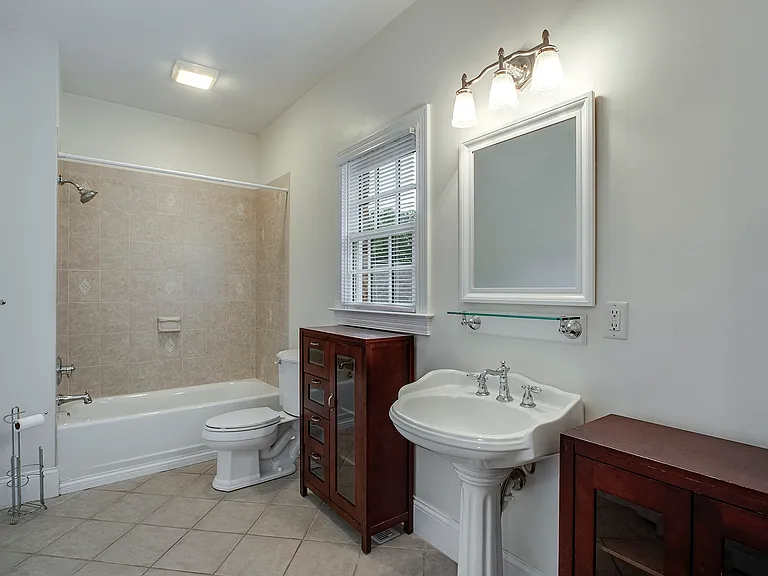 111 Daleyuhski Way — Photo 12