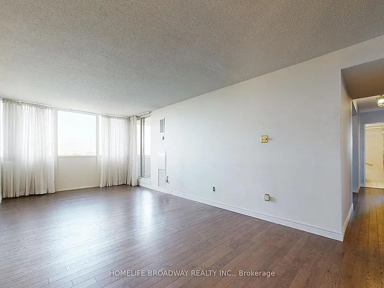 44 Falby Ct #902 — Photo 2