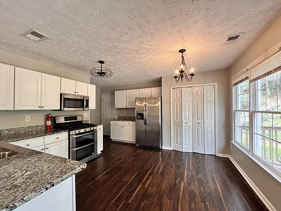 3rd image of 9009 Mallory Ln