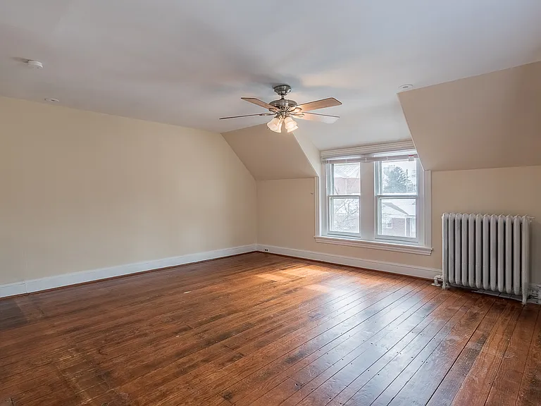 3rd Floor Main Suite