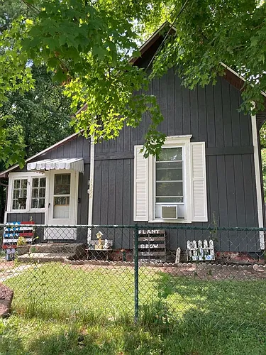 1052 N John St Photo 1
