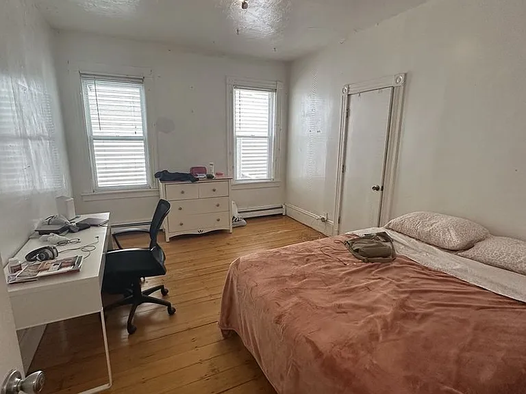 50 Fisher Ave #1 — Photo 5