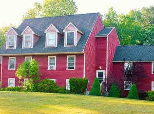 8 Quincy Rd, Londonderry, NH 03053