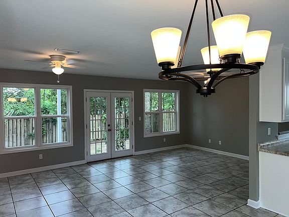 5th image of 181 Candle Brook Dr