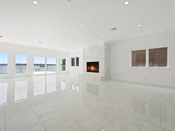 4 Angelas Place image 16 of 63