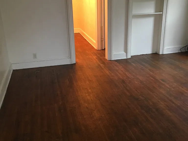 445 Chenango St — Photo 8