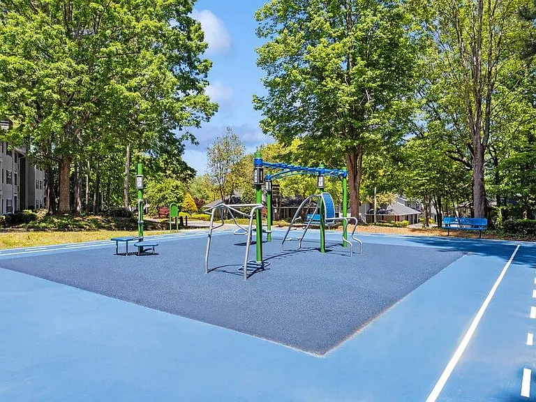 2311 Dunwoody Xing — Photo 28