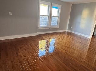 77 4th St #3, New Haven, CT 06519