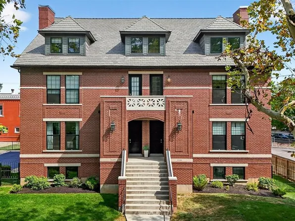 4323 Westminster Pl #2E, Saint Louis, MO 63108