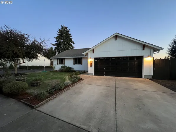 445 Scott Ave, Creswell, OR 97426