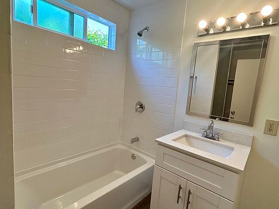 4th image of 47 Ocean View Ave APT 4