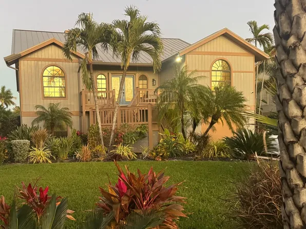 1126 Harbor Cottage Ct, Sanibel, FL 33957