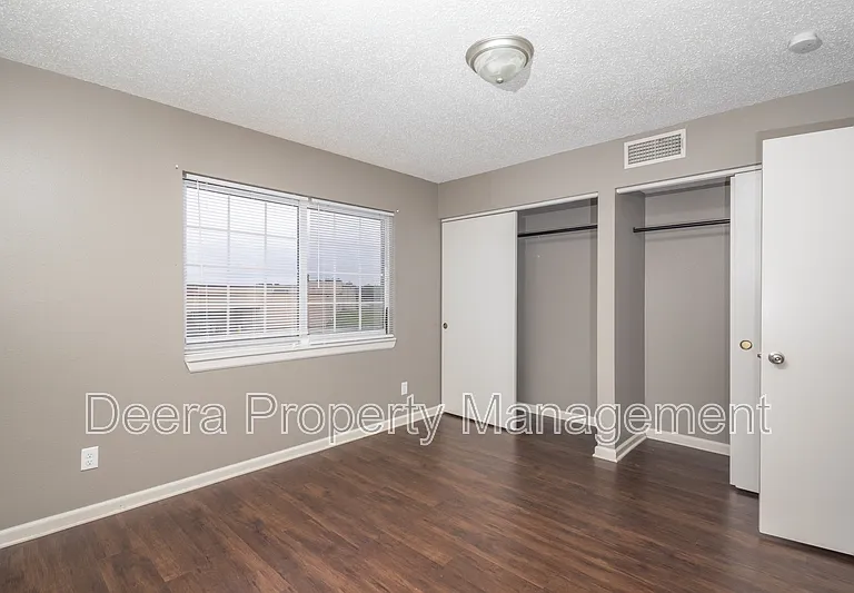 Manor Place — Photo 2