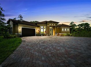 1912 Jung Blvd E, Naples, FL 34120