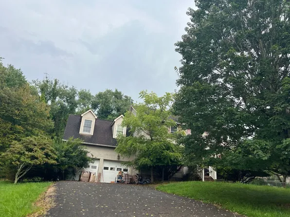 171 Stoneybrook Ln, Tazewell, VA 24651