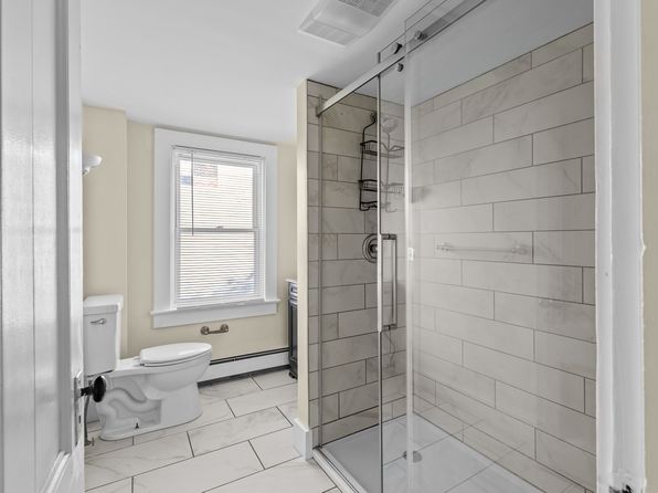 18 Rhode Island Ave #3