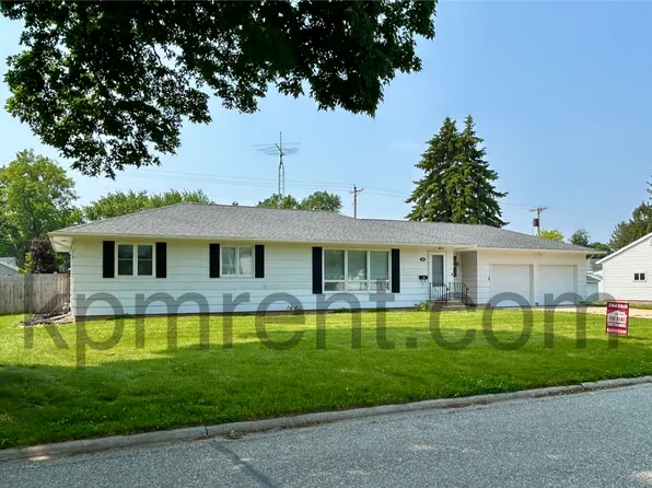 720 Poplar St, Osage, IA 50461