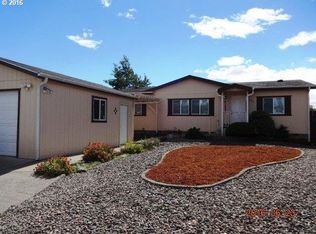290 Adams Loop, Roseburg, OR 97471