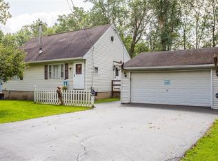 533 Swamp Rd, Brockport, NY 14420