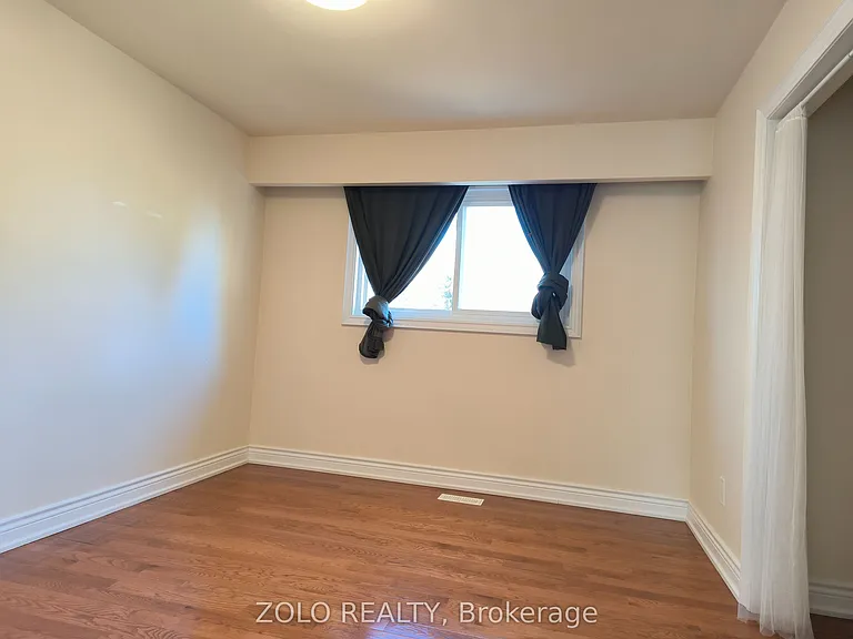 4 Cloebury Ct #MAIN FLOOR — Photo 8