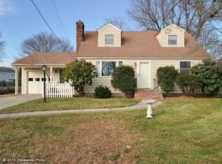 23 Eden Crest Dr, Cranston, RI 02920