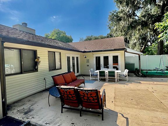 5th image of 43 Fawn Ln