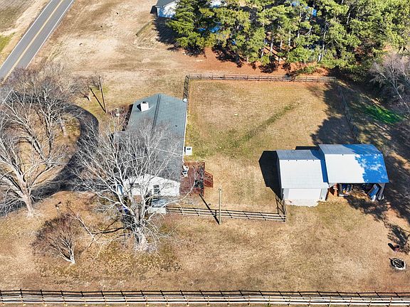 2nd image of 1009 Old Ferrell Rd