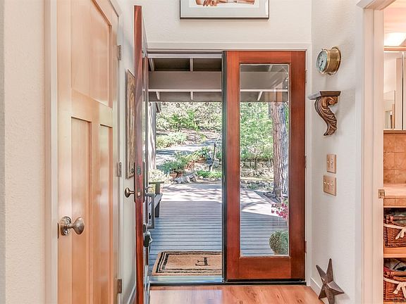 4th image of 1015 Forest Meadows Dr