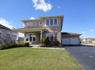 1410 Grand Pointe Blvd, Dundee, IL 60118