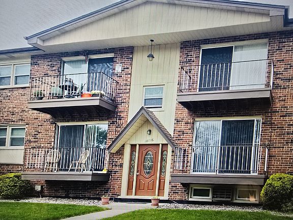 2nd image of 10816 S 71st Ct APT 1S