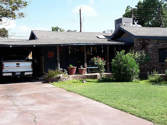 2nd image of 1010 W 15th St