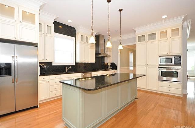 2nd image of 382 Horton Grove Rd
