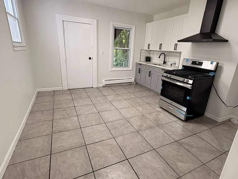 334 Pine St #1 — Photo 6