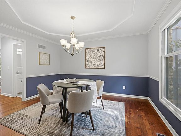 5th image of 6832 Alden St