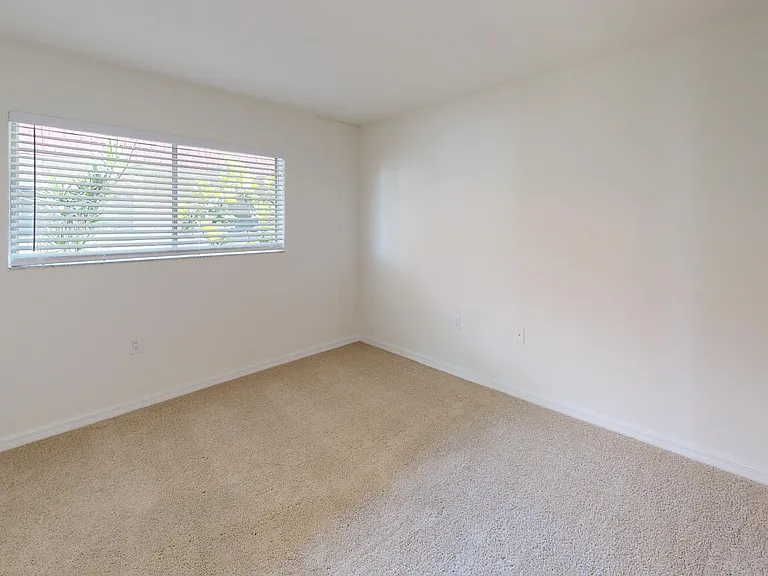 Gulf Gate Apartments — Photo 26