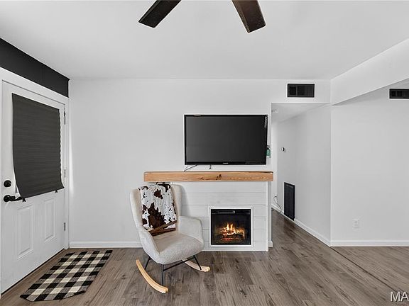4th image of 310 Heyden Dr