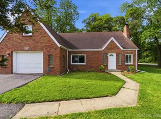 10155 Ivanhoe Ave, Schiller Park, IL 60176