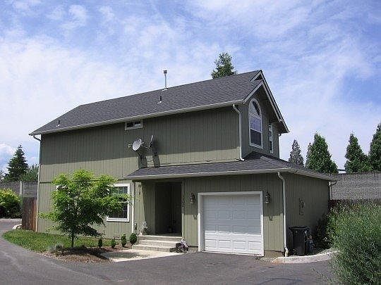 2nd image of 1300 Parkdale Dr