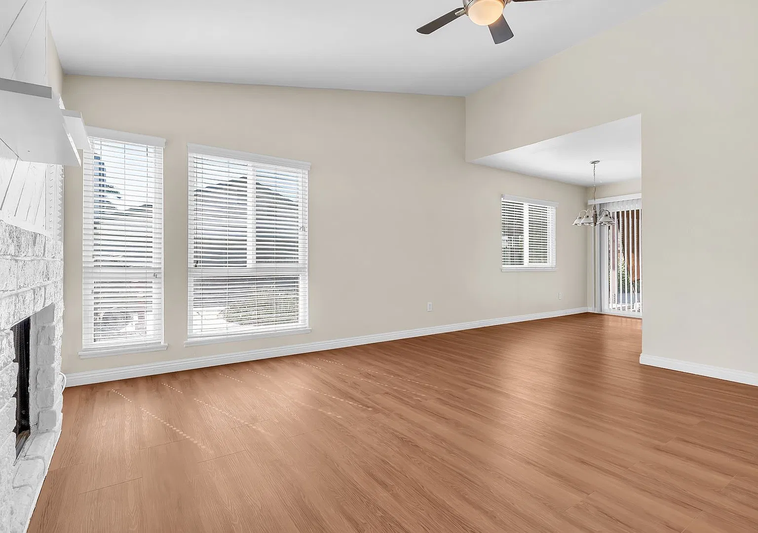 9934 Poplar Avenue — Photo 4