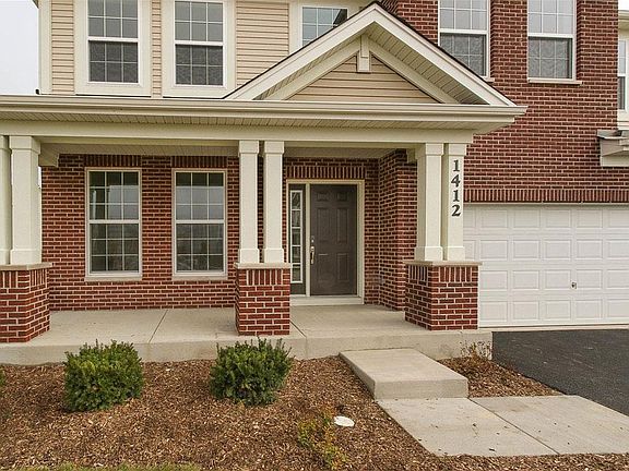 Located on 0428 in Lakewood Prairie in Joliet, IL