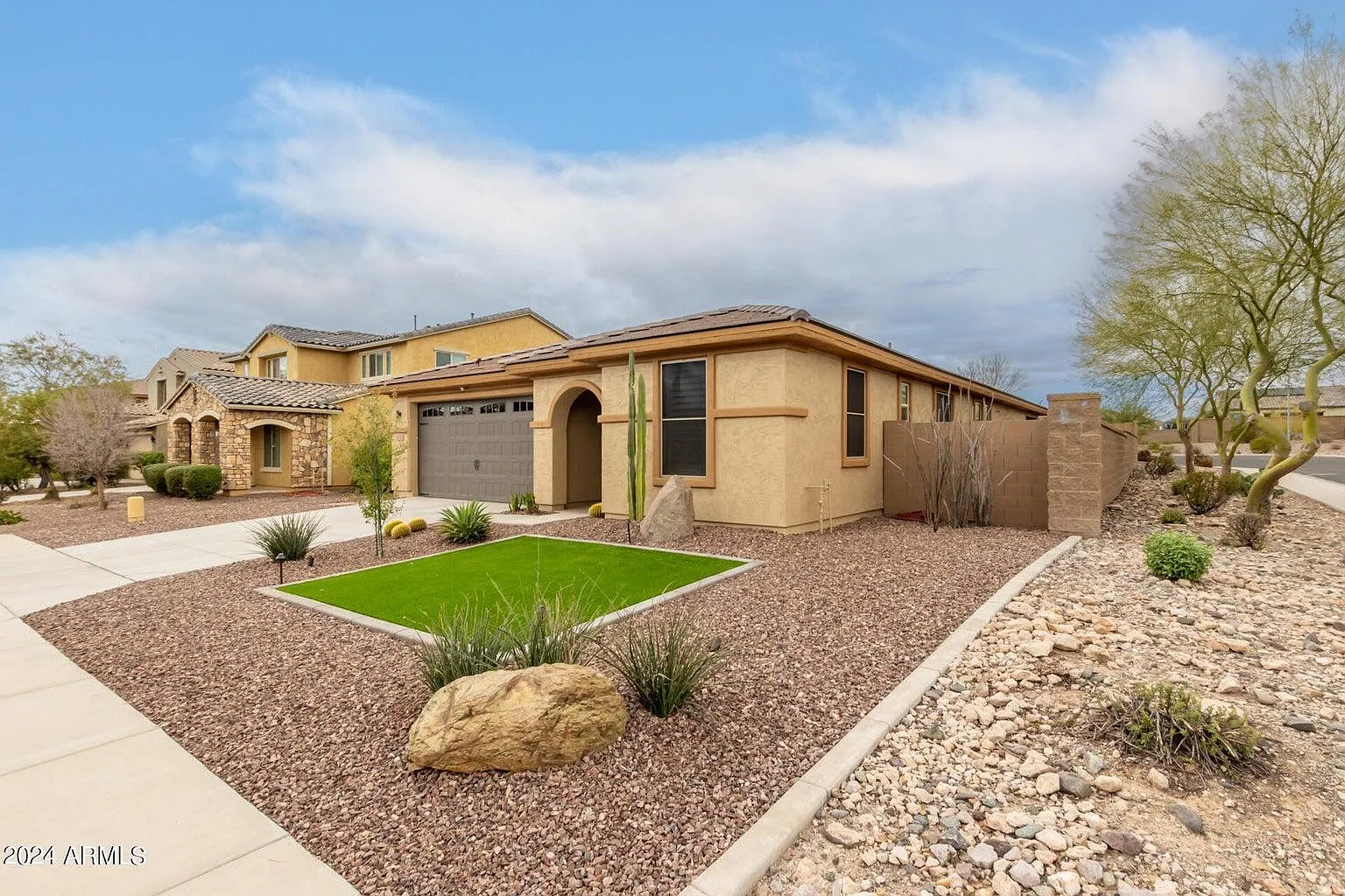 4 bed, 3.5 bath, 1959 sqft, $2,790 — Photo 2
